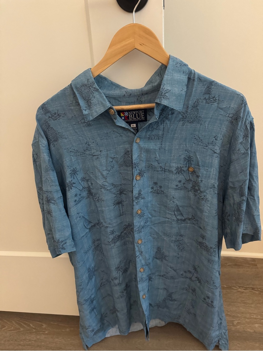 Newport Blue Short-Sleeve Tropical Button-Down Shirt
